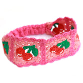 Diadema de crochet con cerezas